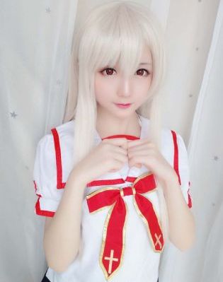 女大学生的沙龙室