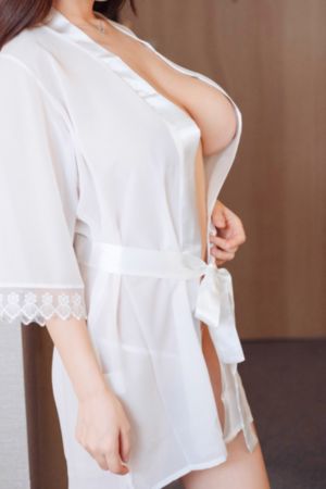 ax是什么品牌的衣服