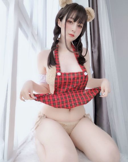 莫妮卡贝鲁奇